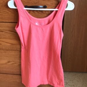 Tank top peach color